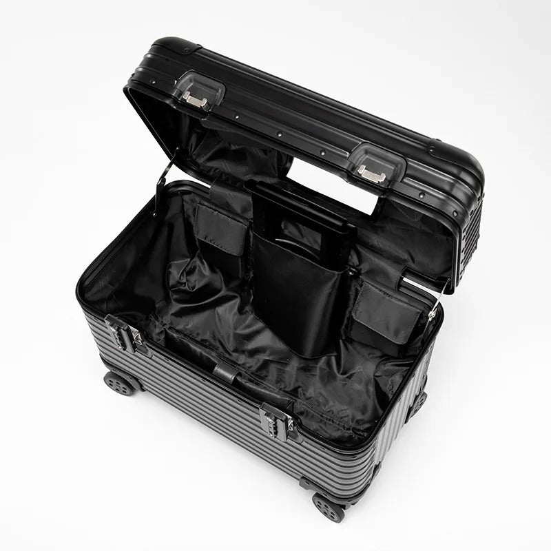 Elegant Atlas aluminium suitcase for business and leisure travel