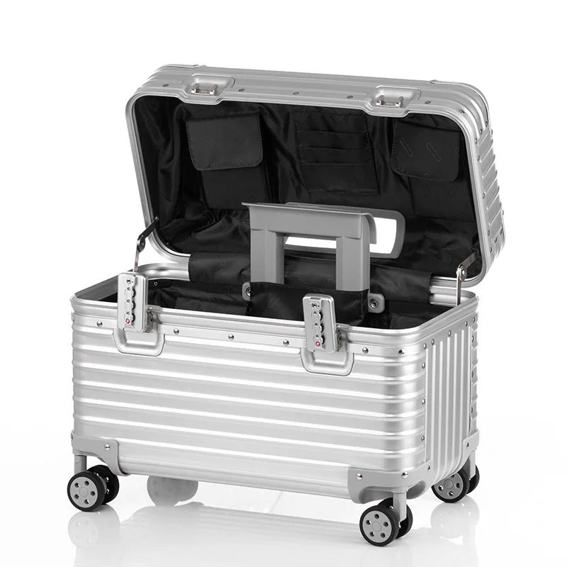 Durable Atlas aluminium suitcase with a modern design